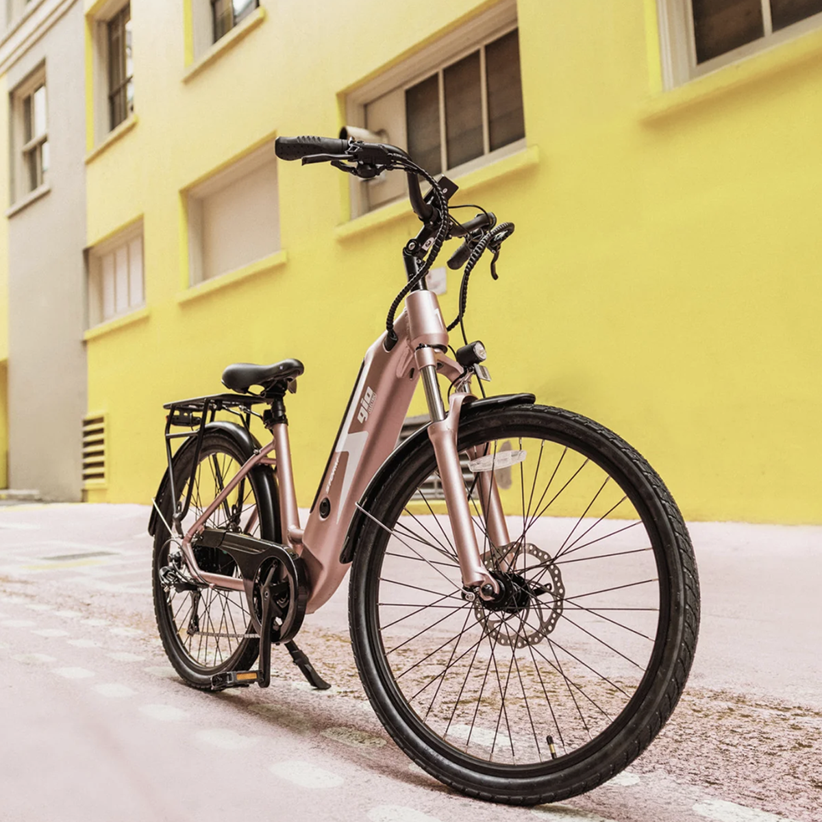 GIO STORM Electric Bike · Integrated Samsung Battery · Rose Gold